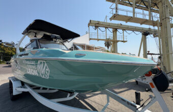 新艇 CENTURION Fe23 2025model