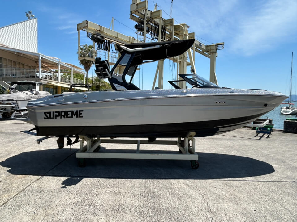 Supreme S220 2023model