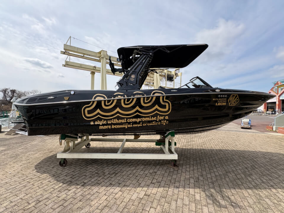 CENTURION×mutaMARINE ×LEON Nv243 2026model